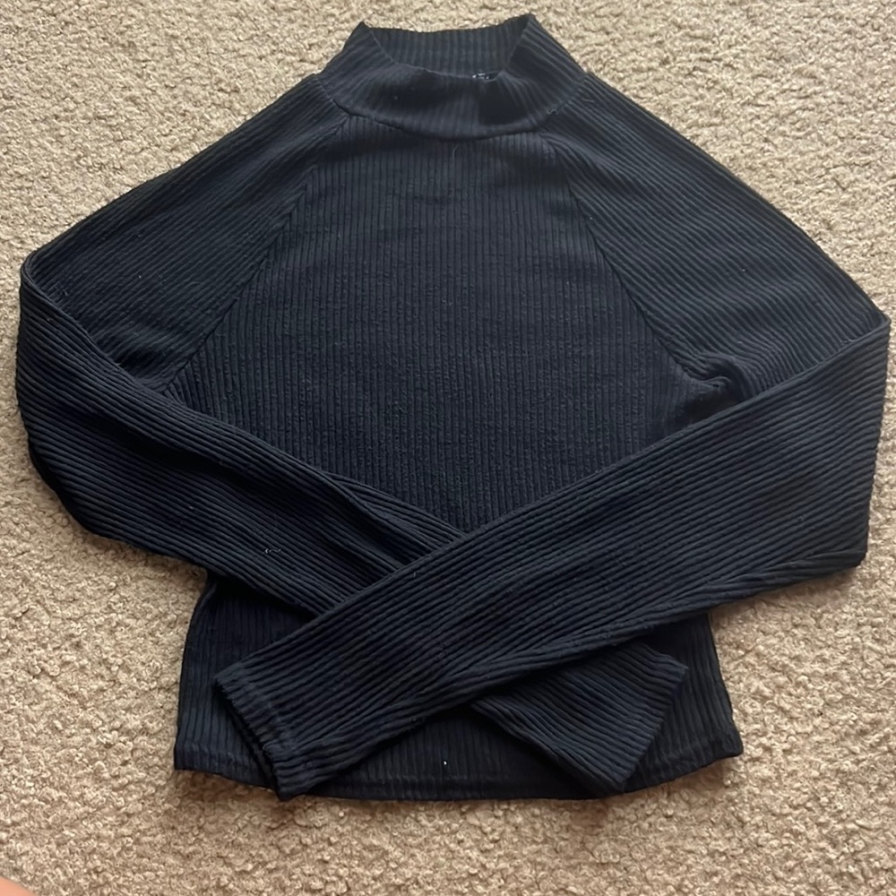 Pacsun Black Cropped Mock Neck Shirt